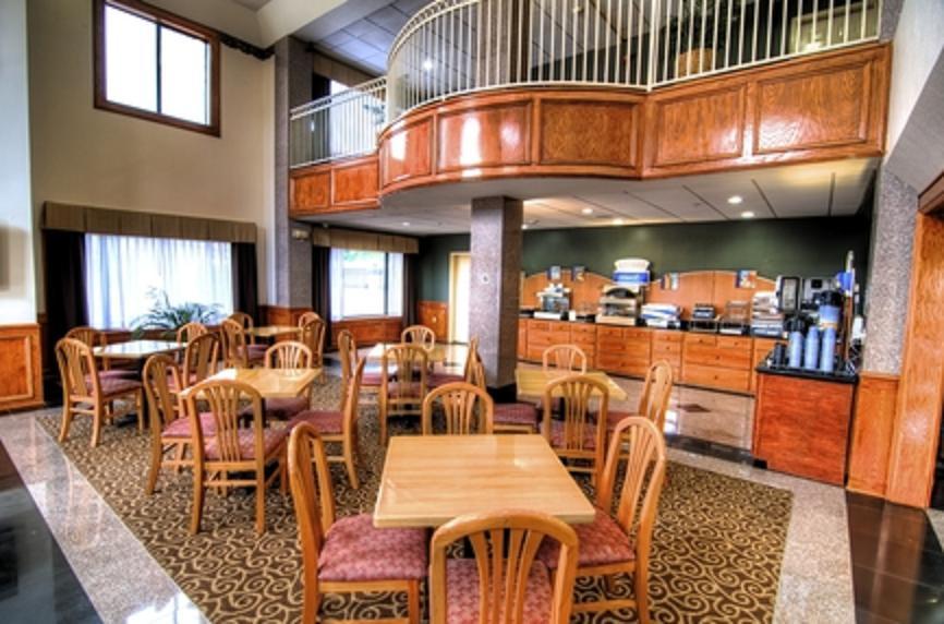 Baymont By Wyndham Houston Brookhollow Ресторан фото