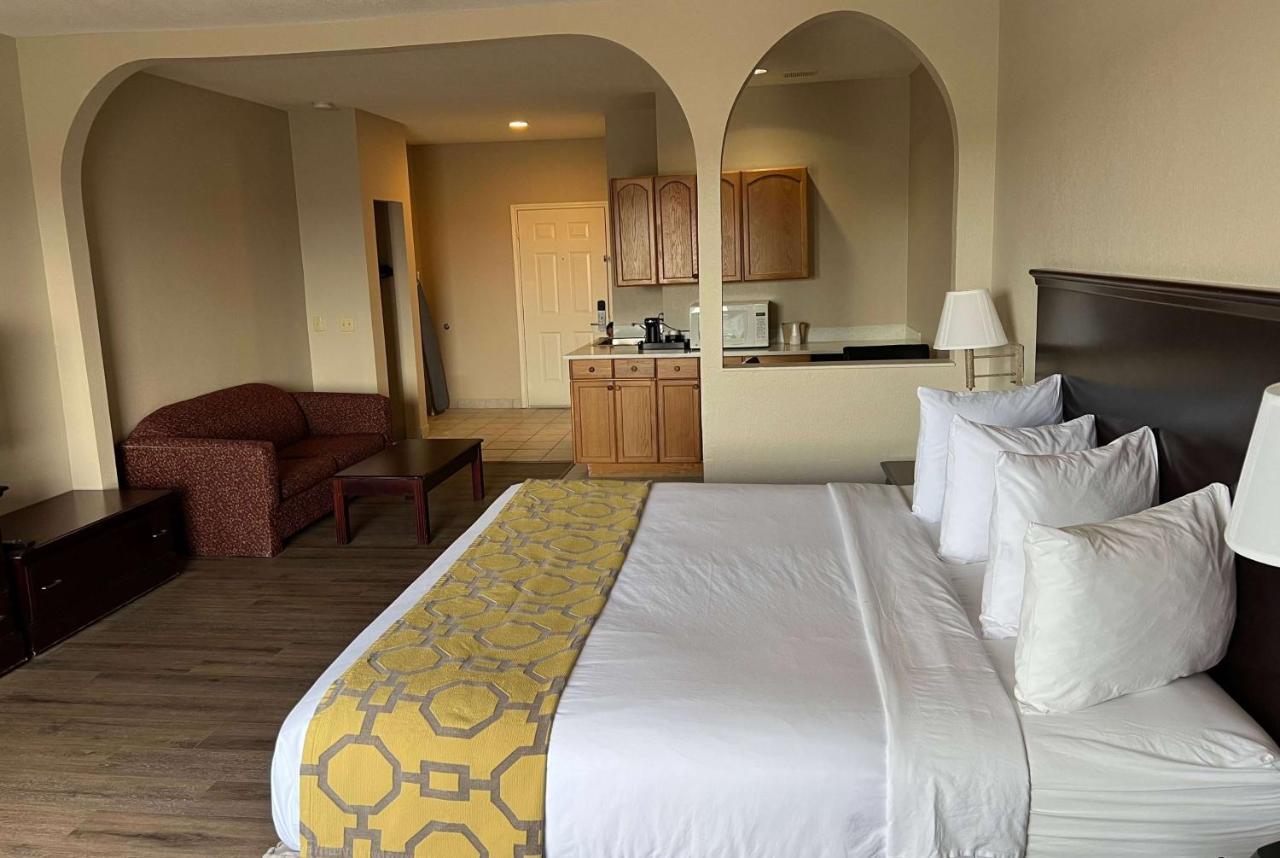 Baymont By Wyndham Houston Brookhollow Экстерьер фото